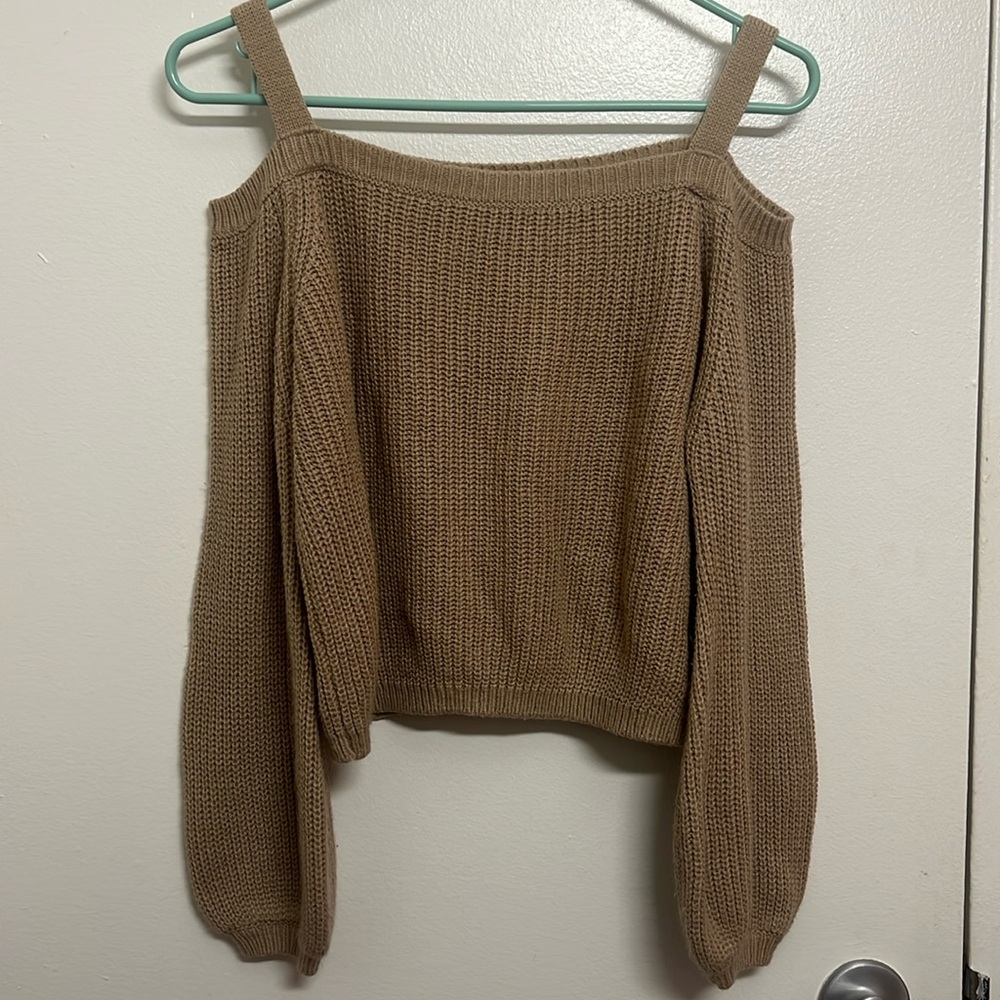 Cold shoulder size M cropped sweater
